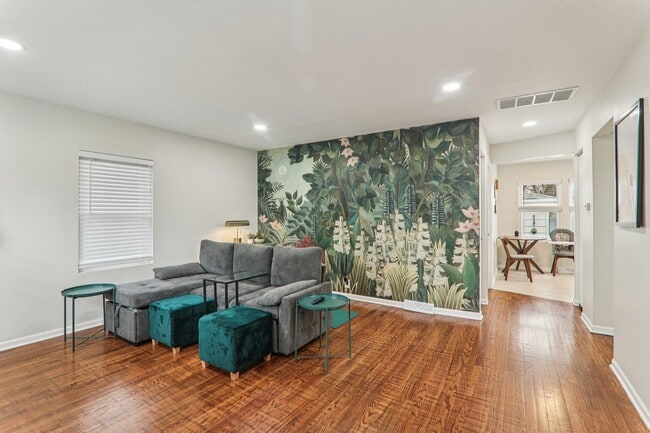 Photo - 502 N Smith St