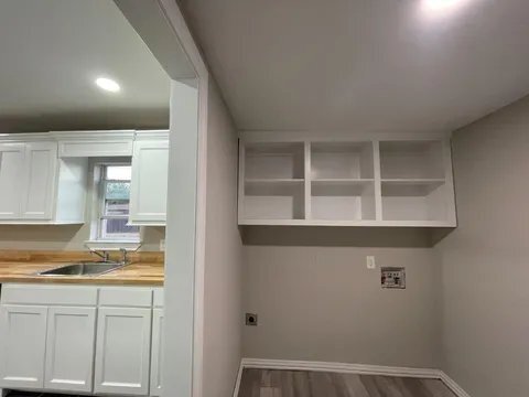 Photo - 4216 42nd St