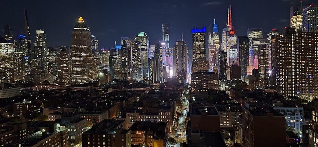 Photo - 469 W 42nd St Unidad ID1461697P