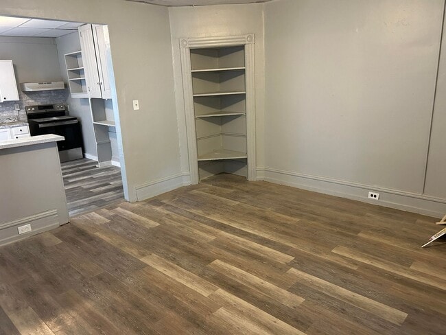 Photo - 535 George St Unit 2