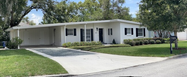 Building Photo - 1817 Loch Berry Rd