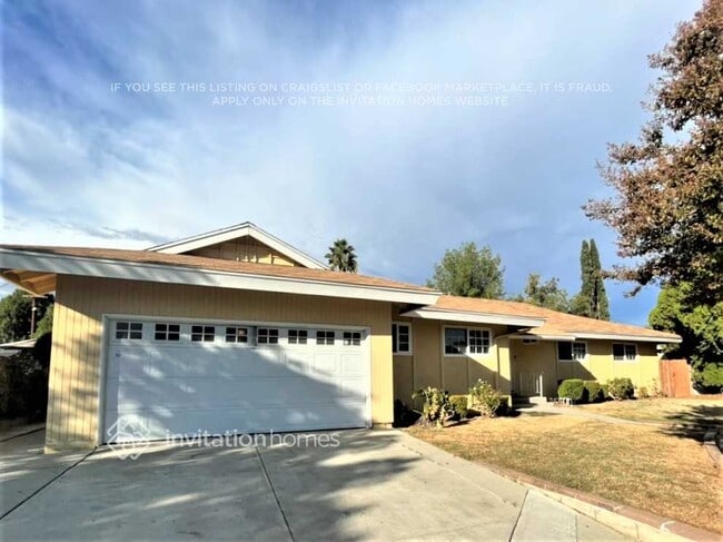 Photo - 20647 Hatton St