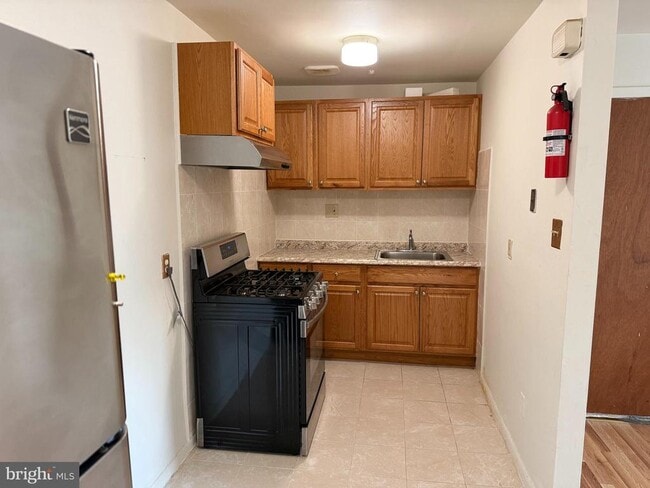 805 West Chester Pike Unit REAR (2ND FLOOR)
