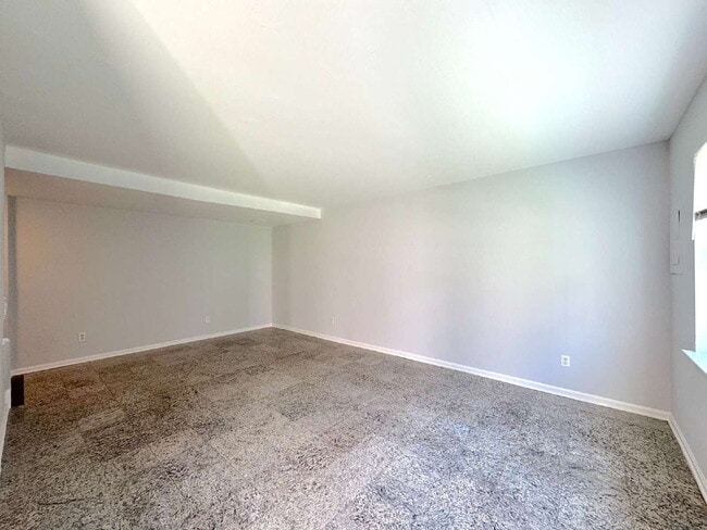 Photo - Charming Townhome with Modern Touches & Commuter Convenience!