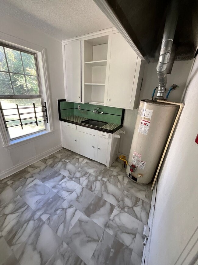 Photo - 3436 Fulton St