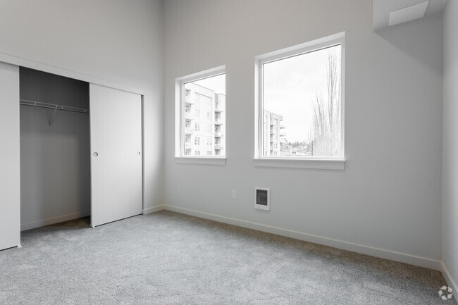 1BR, 1BA - 664SF