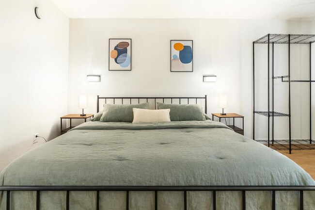 Photo - 1024 Bridge City Ave Unidad 1