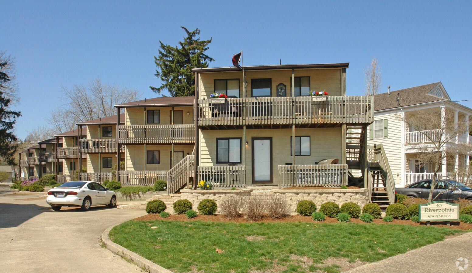 River Point - River Point Apartments