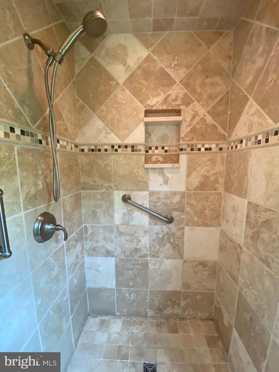 Photo - 43 Watertown Ct