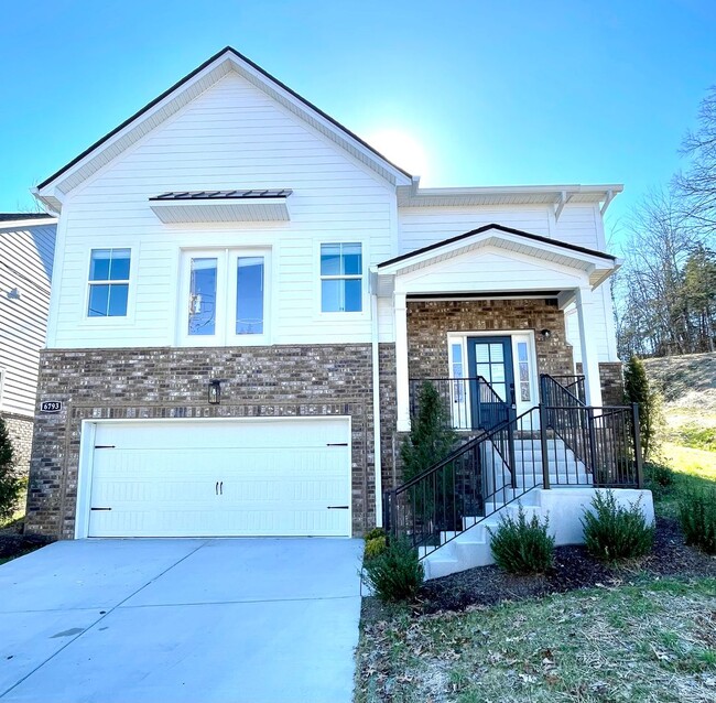 Brand New Home in Sugar Valley. - Brand New Home in Sugar Valley.