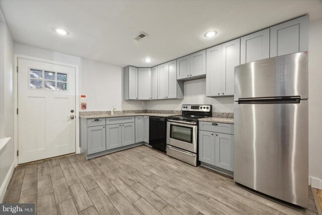 Photo - 518 N 40th St