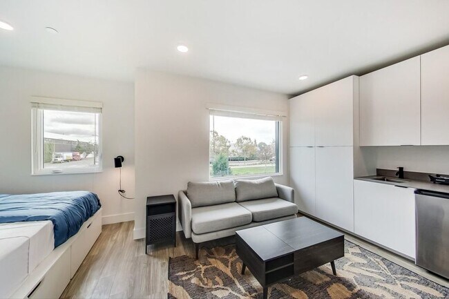Artthaus Mandela: New Luxury Apartments! $... - Artthaus Mandela: New Luxury Apartments! $... Unit C