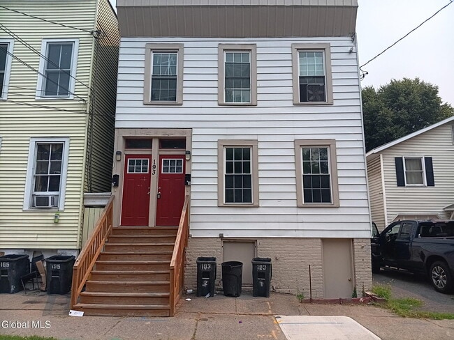 Building Photo - 193 Livingston Ave Unit 1st Floor