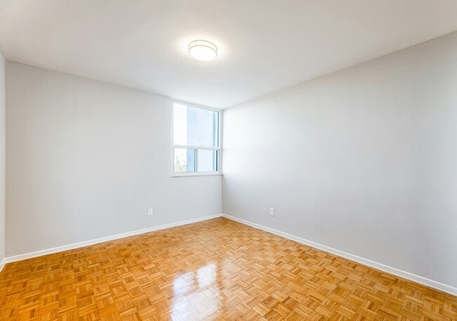 Photo - 6408 Berwickshire Way