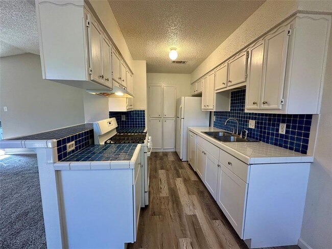 Photo - 3610 Greystone Dr