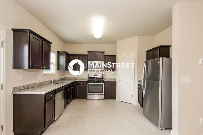4 Bedroom Pet-Friendly Home in Jonesboro, GA with Main Street Renewal