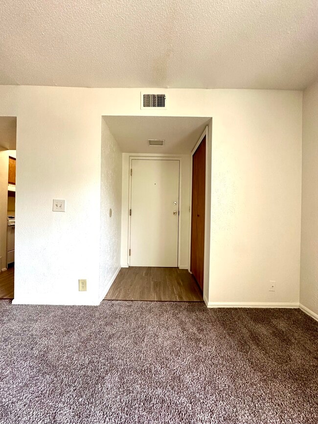 University Village & Court Living Apartments