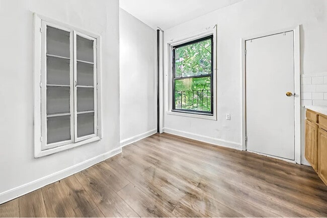 Photo - 325 E 89th St Unit 1