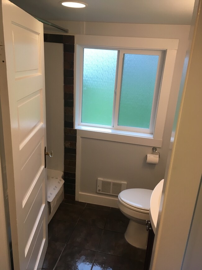 Photo - 804 E Magnolia Ave