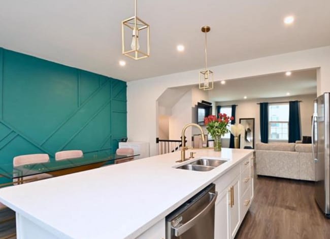 Photo - 1329 Trestle Dr