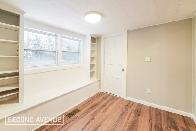 Photo - 203 Maple St