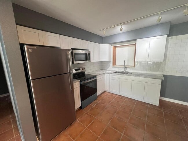 Photo - 300 83rd Ave N