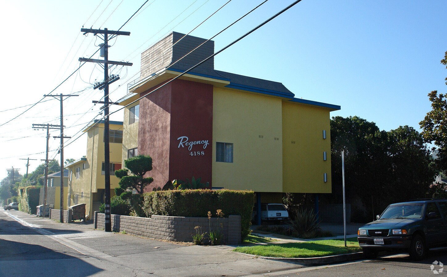 Photo - Regency Arms Apartments