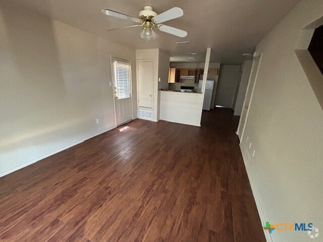 Building Photo - 4411 Abigail Dr Rental
