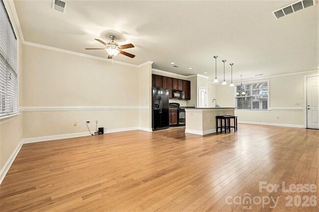 Photo - 103 Steinbeck Wy