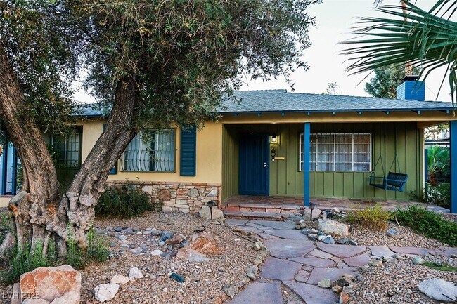 Photo - 706 Bracken Ave House