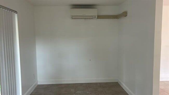 Photo - 1140 SW 30th St Unit A