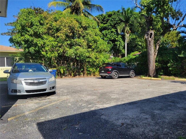 Photo - 8315 NE Miami Ct Unit 4