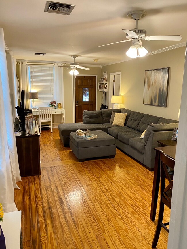 Photo - 1822 Homer St