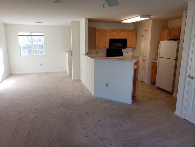 Photo - 140 Cardinal Ln