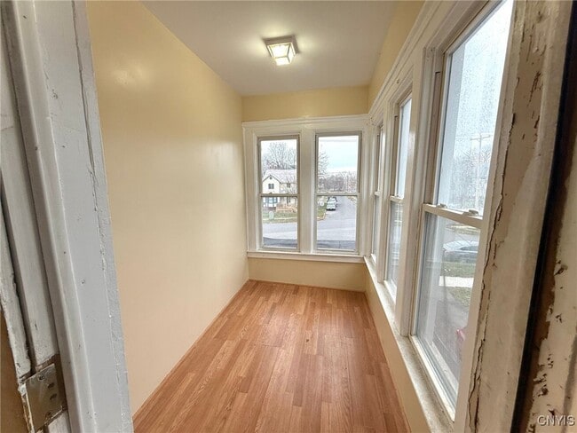 Photo - 367 Furman St