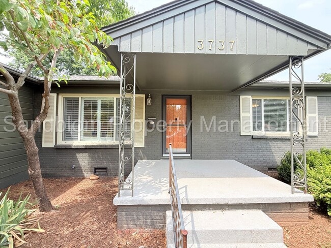 Photo - 3737 E 37th Pl