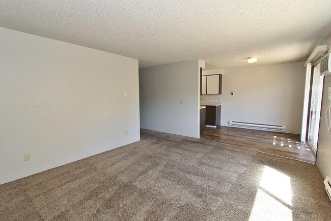 Photo - 4833 W Targee St