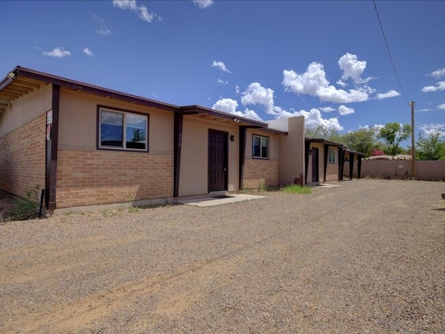 Photo - Charming & Spacious 2-Bedroom Home with Modern Upgrades!