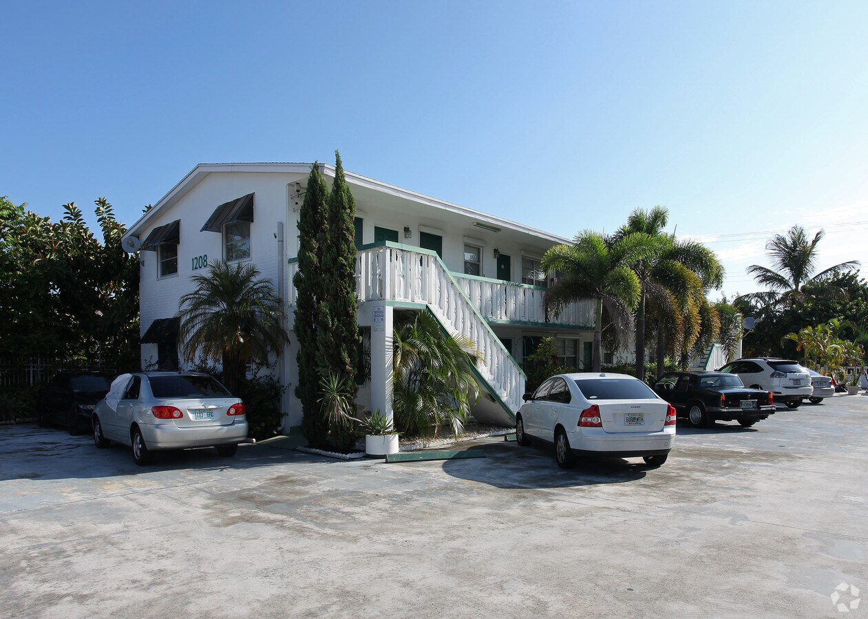 Americana Apartments - Americana Apartments