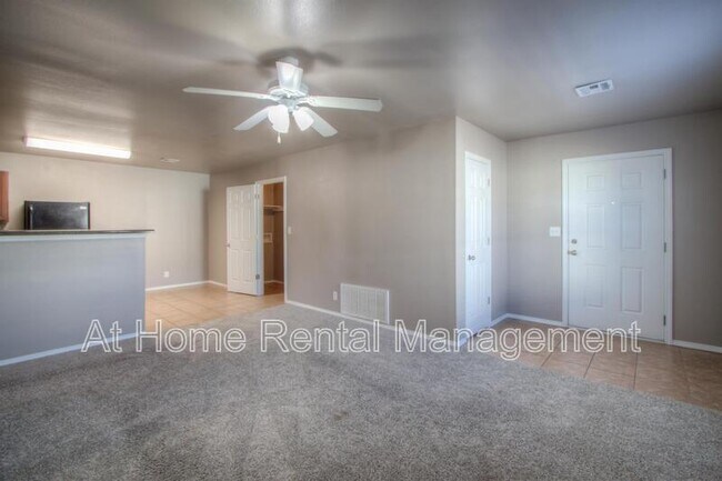 Photo - 5803 N 34th St