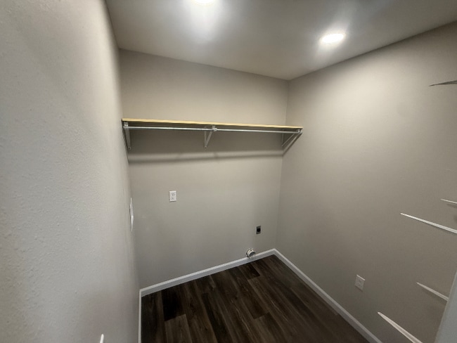 Photo - 80 Redwood Ln