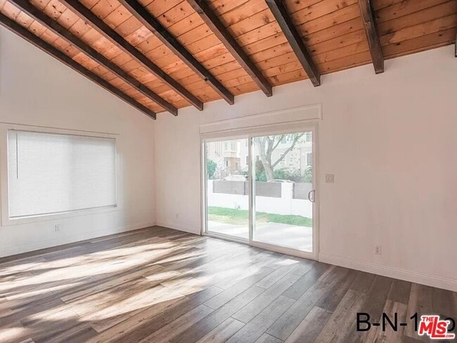 Photo - 923 N Stanley Ave