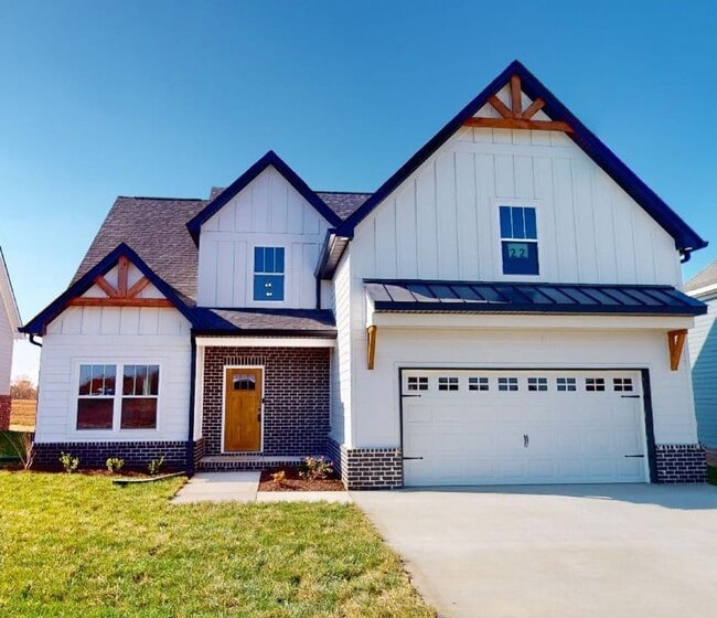 Building Photo - MODERN FARMHOUSE