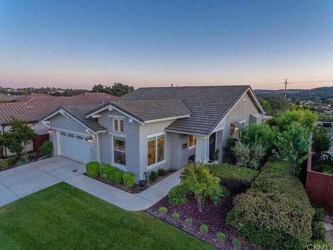 Building Photo - 3 BEDROOM 2 BATH HOME IN THE VINTAGE AT RIVER OAKS 55+ SENIOR COMMUNITY * MUST BE 55 OR OLDER*