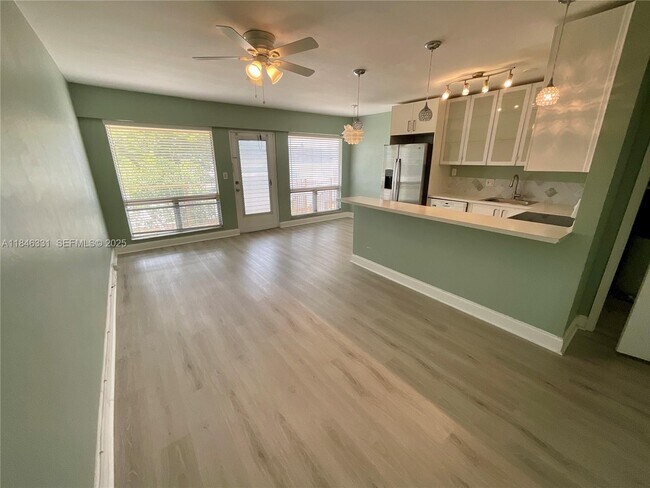 Photo - 2716 NE 30th Pl Unit 207C