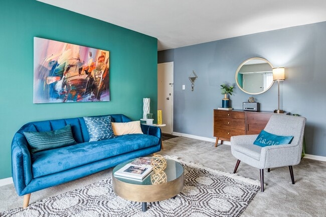 Photo - Lynbrook at Mark Center Apartment Homes