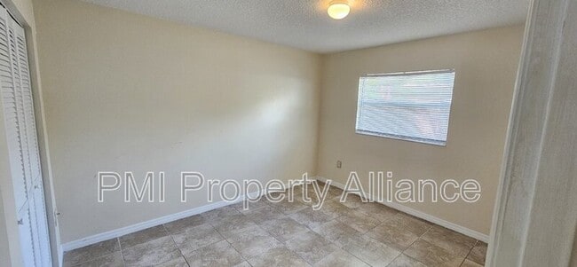 Photo - 411 Edwin St