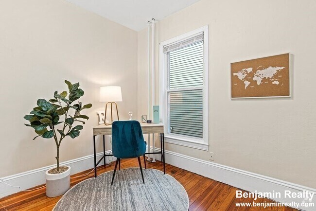 Building Photo - 7 Washburn Ter Unit 1 Rental