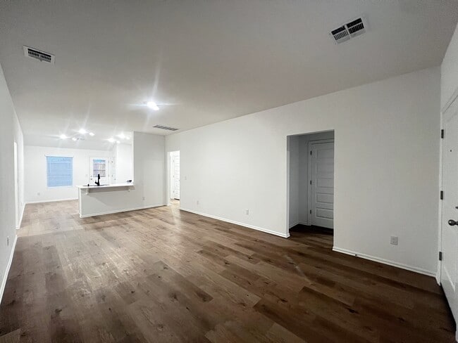 Photo - 620 SW 11th St