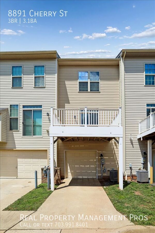 Photo - 8891 Cherry St